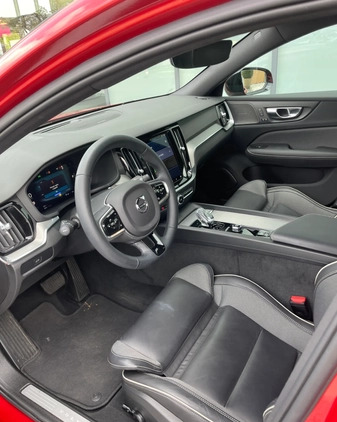 Volvo S60 cena 199900 przebieg: 10694, rok produkcji 2023 z Kolbuszowa małe 56